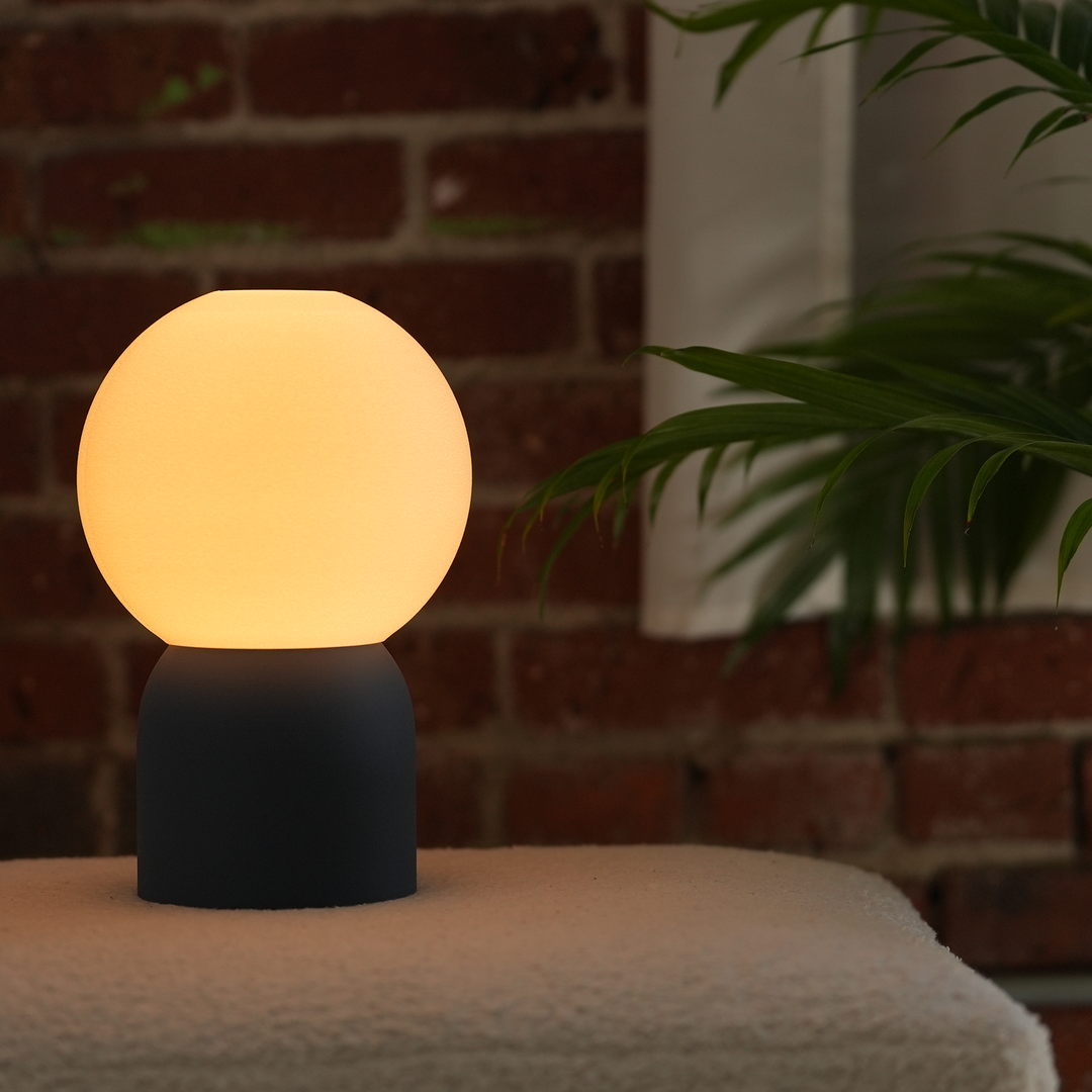 HEY Table Lamp - Elegant bedside lamps - Artistic home lighting
